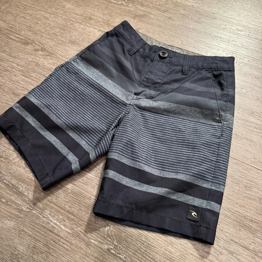 Rip Curl Shorts‎ Youth 23 Gray Stripe Boardshorts Surf Swim Boardwalk Hybrid